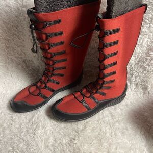 Aetrex Berries Women red Neoprene Bungee slip on boots water &slip resist SZ12M